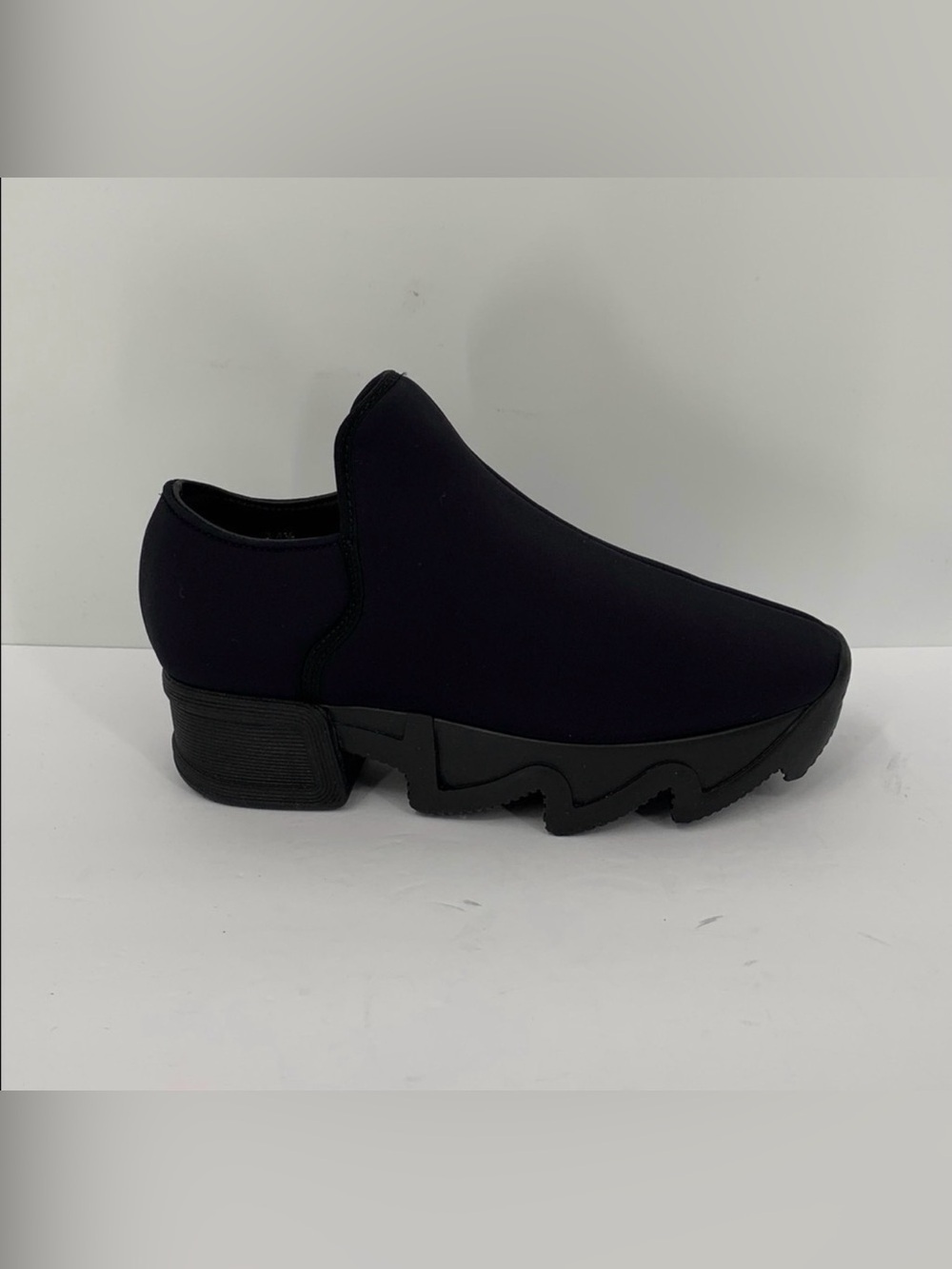 IRI NYC Wes Neoprene slip-on sneaker shoe black heel stretch new 34.5 4 4.5